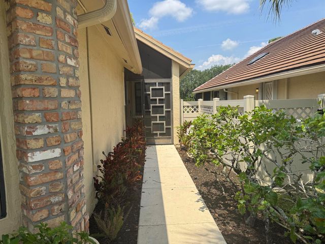 6803 Bitterbush Place, Boynton Beach, FL 33472