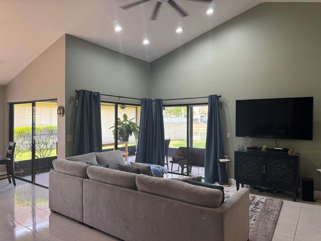 6803 Bitterbush Place, Boynton Beach, FL 33472