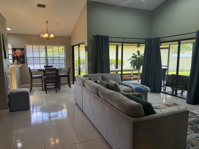 6803 Bitterbush Place, Boynton Beach, FL 33472