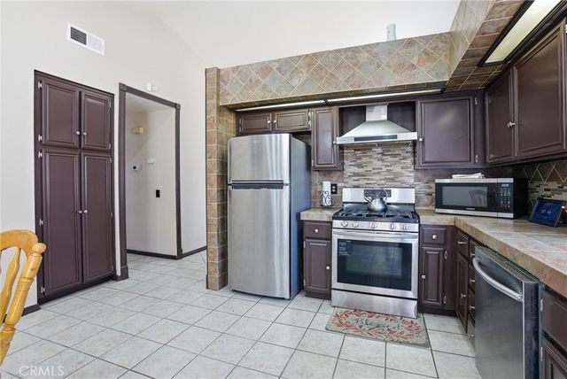 37621 Harvey, Palmdale, CA 93550