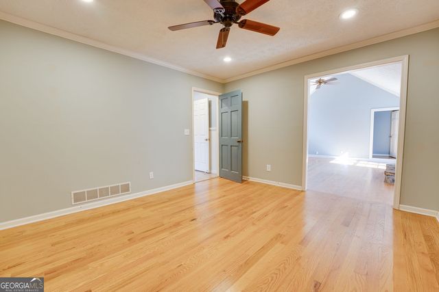 1100 Willow Bend, Roswell, GA 30075