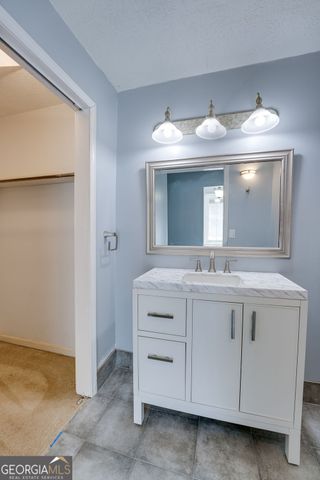 1100 Willow Bend, Roswell, GA 30075