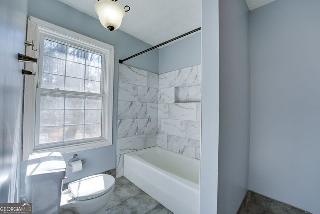 1100 Willow Bend, Roswell, GA 30075