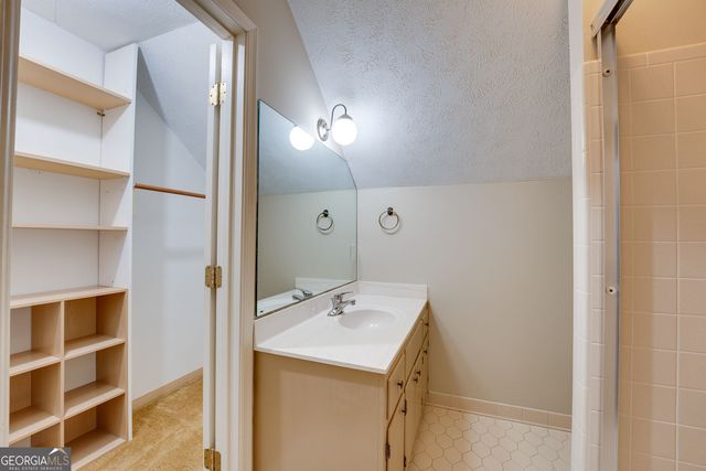 1100 Willow Bend, Roswell, GA 30075