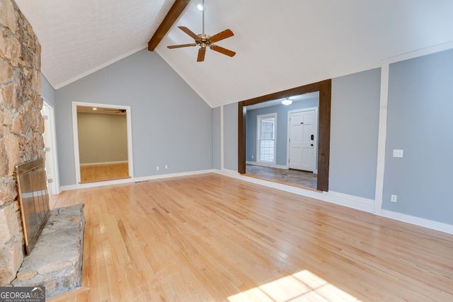 1100 Willow Bend, Roswell, GA 30075