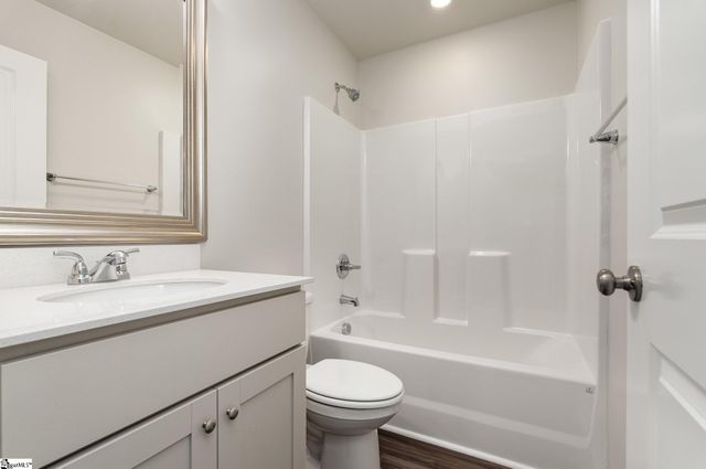 645 Blossom Run, Spartanburg, SC 29307