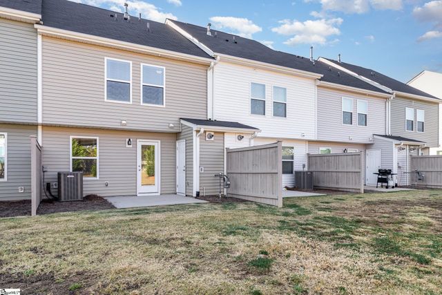 645 Blossom Run, Spartanburg, SC 29307