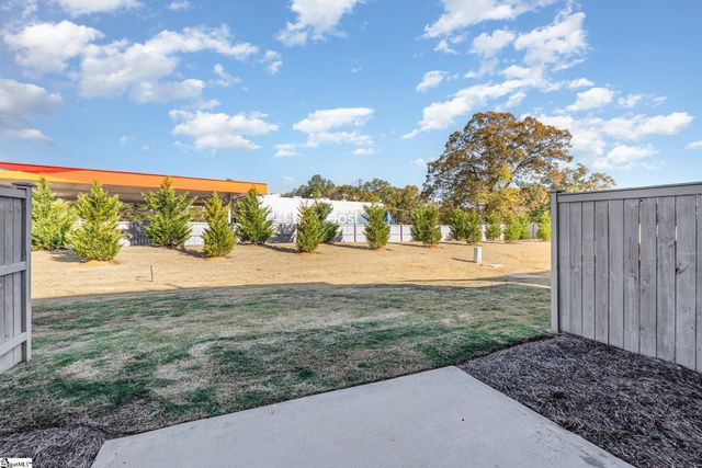 645 Blossom Run, Spartanburg, SC 29307