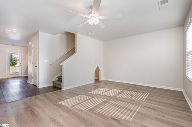 645 Blossom Run, Spartanburg, SC 29307