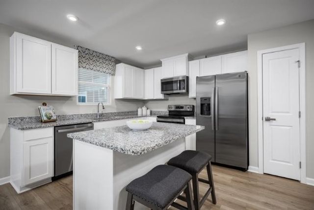 961 Horseshoe Dr, Smyrna, TN 37167