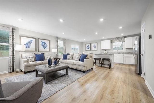 961 Horseshoe Dr, Smyrna, TN 37167