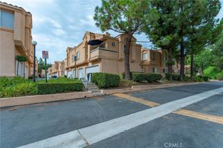 18852 Vista Del Canon F, Newhall, CA 91321