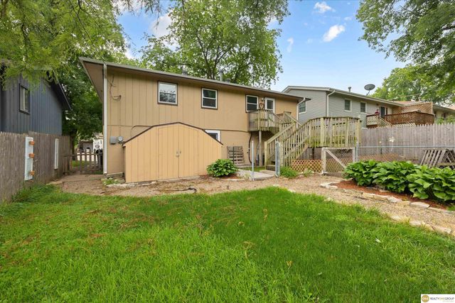 1604 Lincoln Avenue, Plattsmouth, NE 68048