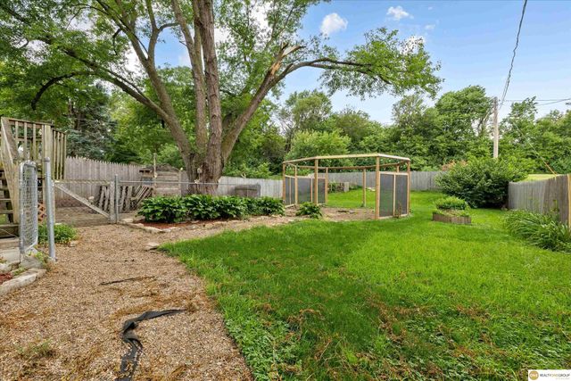 1604 Lincoln Avenue, Plattsmouth, NE 68048