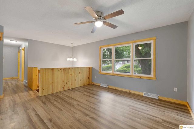 1604 Lincoln Avenue, Plattsmouth, NE 68048