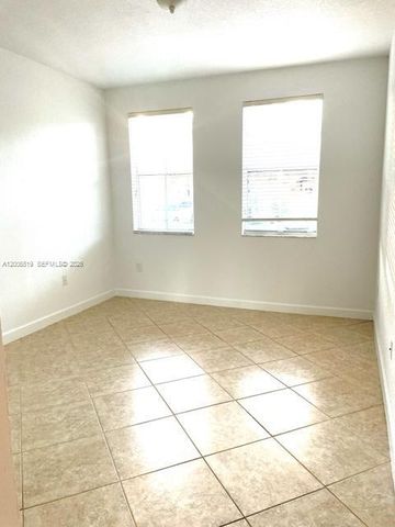 8157 NW 108th Pl, Doral, FL 33178