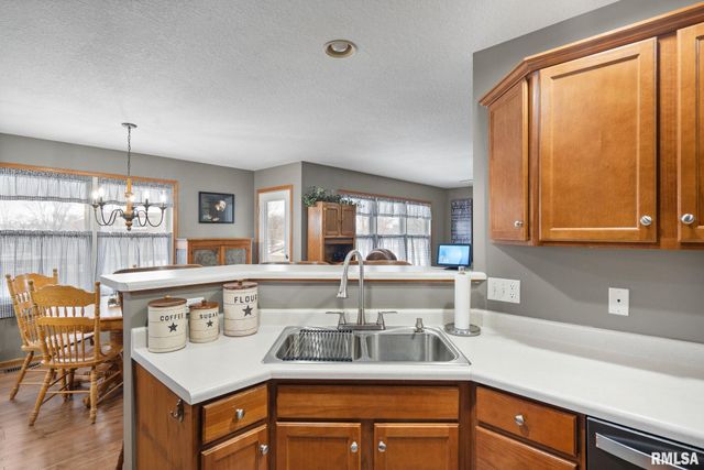 973 17TH Avenue, Silvis, IL 61282