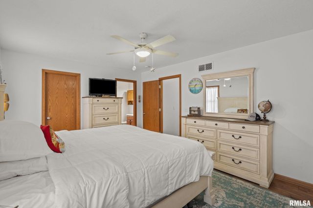 973 17TH Avenue, Silvis, IL 61282