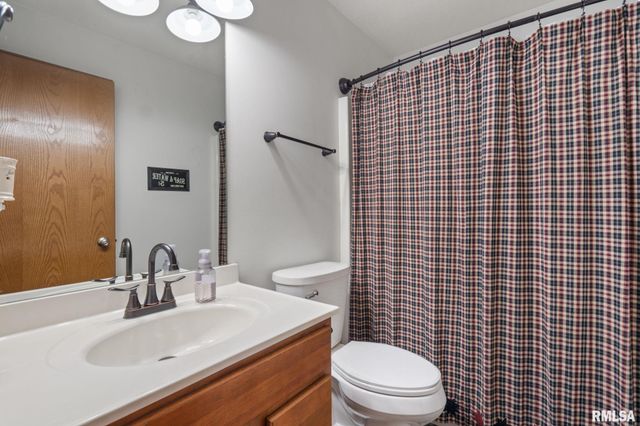 973 17TH Avenue, Silvis, IL 61282