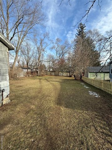 220 Pearl Street, Pinckney Village, MI 48169