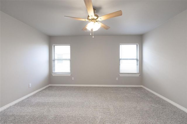 9113 NW 127th Street, Yukon, OK 73099