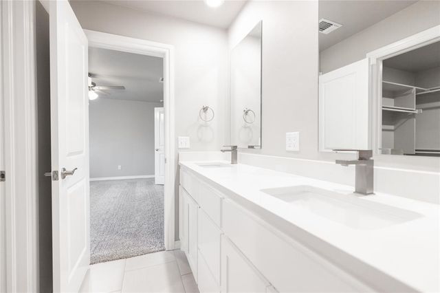 9113 NW 127th Street, Yukon, OK 73099