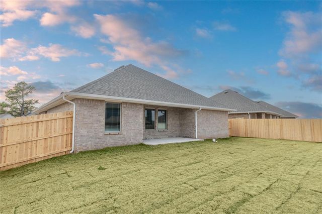 9113 NW 127th Street, Yukon, OK 73099
