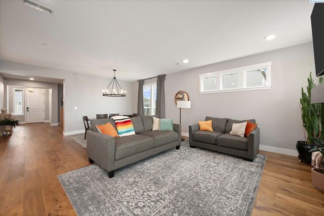 4259 Potlatch, Richland, WA 99352