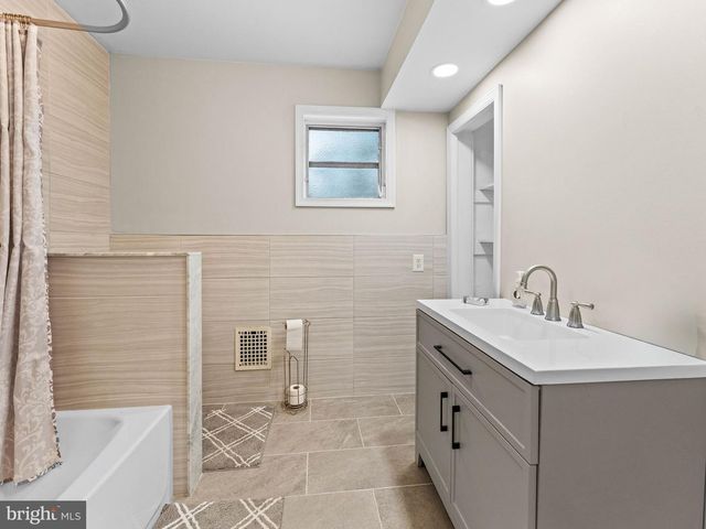 6209 LINCOLN AVE, Pennsauken, NJ 08110