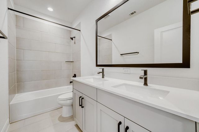 116 International, Buda, TX 78610