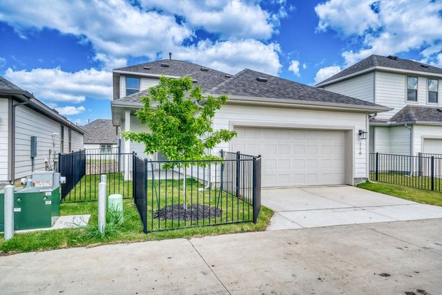 116 International, Buda, TX 78610