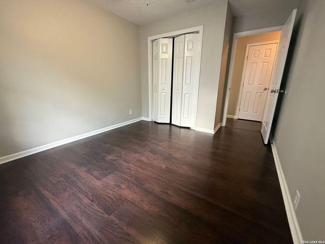 918 W Harding Blvd, San Antonio, TX 78221