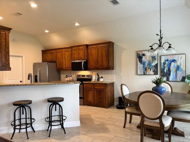 205 Bay Hill Drive, Willow Park, TX 76008