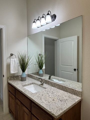 205 Bay Hill Drive, Willow Park, TX 76008