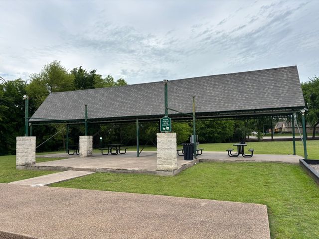 205 Bay Hill Drive, Willow Park, TX 76008