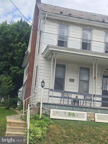 105 W SHERIDAN AVE, Annville, PA 17003