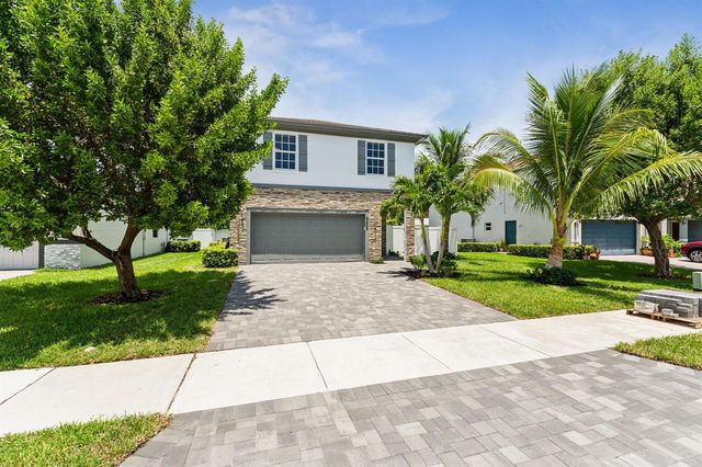 522 Lucky Lane, Delray Beach, FL 33444