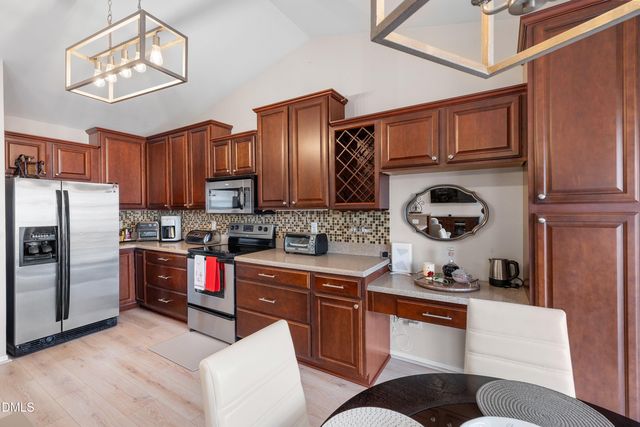 1009 Narcissus, Clayton, NC 27520