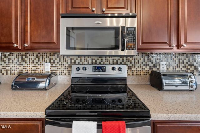 1009 Narcissus, Clayton, NC 27520