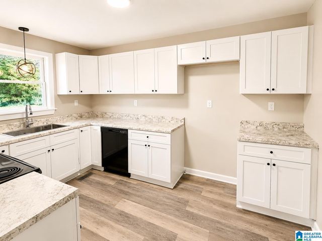 2518 W 14TH STREET, Anniston, AL 36201