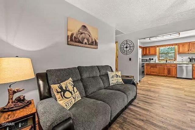 1643 Arron Way, Sevierville, TN 37876