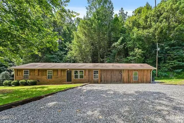 1643 Arron Way, Sevierville, TN 37876