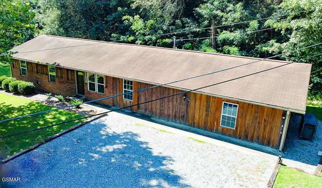 1643 Arron Way, Sevierville, TN 37876