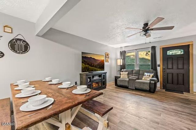 1643 Arron Way, Sevierville, TN 37876