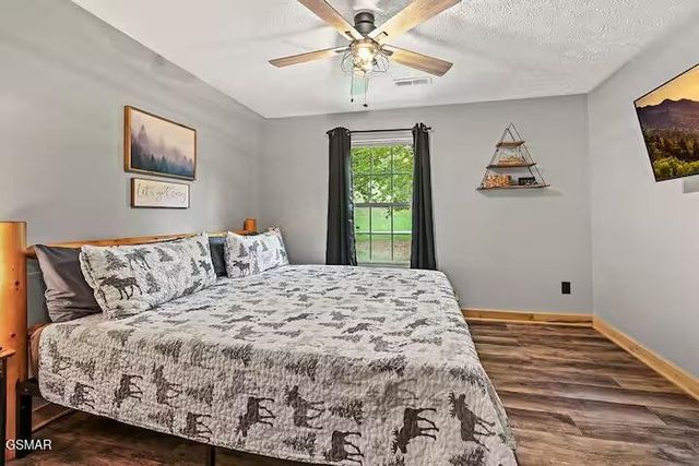 1643 Arron Way, Sevierville, TN 37876