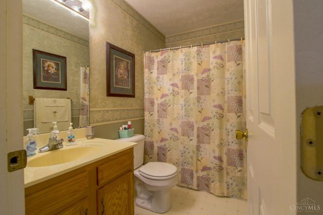 204 Wood Forge Circle, Lebanon, OH 45036