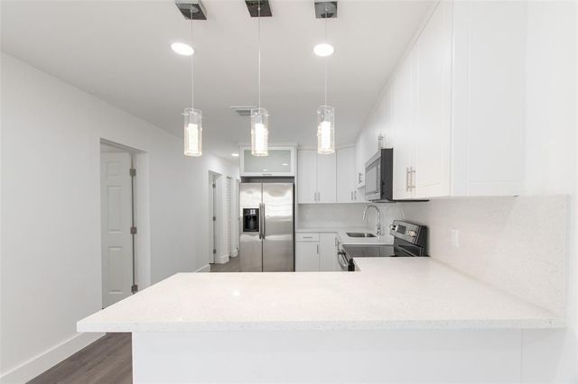 2921 NW 25th Street, Fort Lauderdale, FL 33311