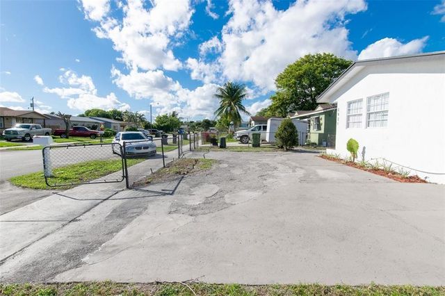 2921 NW 25th Street, Fort Lauderdale, FL 33311