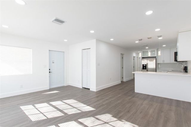 2921 NW 25th Street, Fort Lauderdale, FL 33311