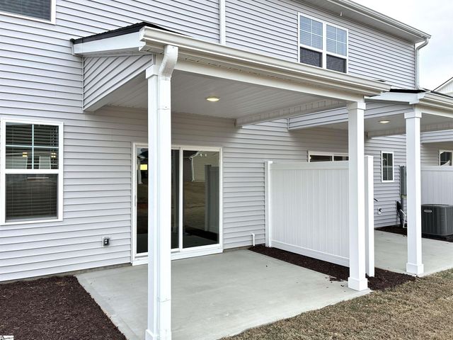 1426 Johnstone Drive, Reidville, SC 29375